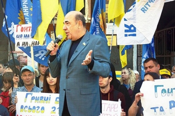 Рабінович на акції протесту: Якщо Гонтареву не приберуть з НБУ — підемо до неї додому! (Відео)