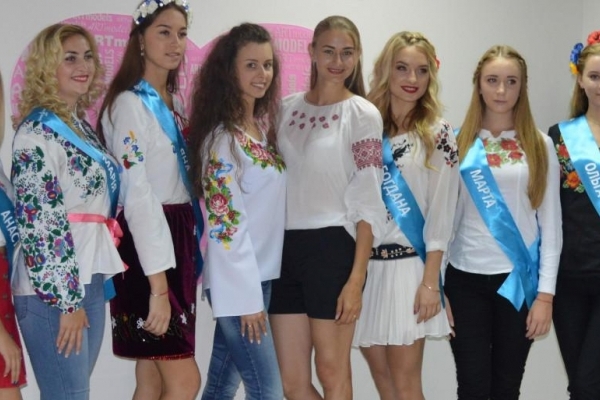 10 років працює на Тернопільщині єдиний в Україні колегіум для дівчат