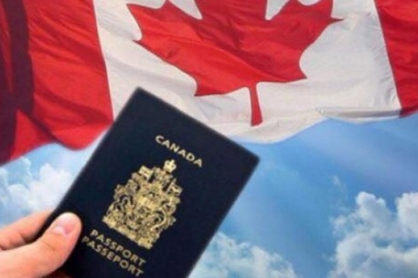 За обіцяний паспорт громадянина Канади житель Тернопільщини заплатив шахраям чималу суму