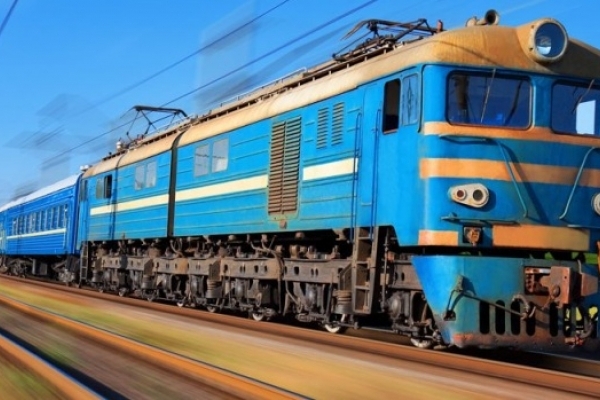 На Тернопільщині під потягом загинула жінка