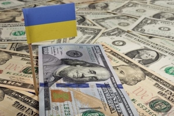 Стало відомо, коли Україна отримає ще два транші від МВФ