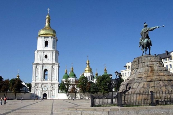 У мережі розгорівся скандал через незвичайне богослужіння в Софії Київській