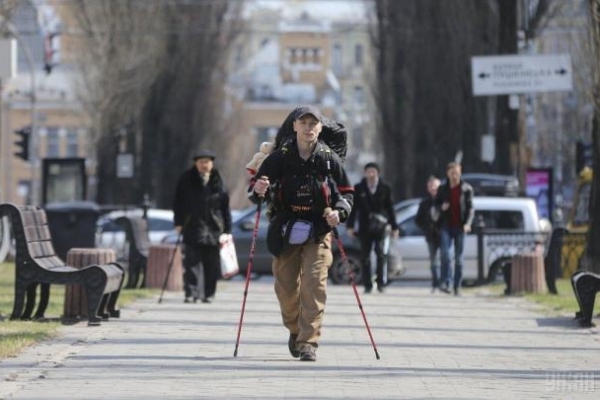 Заради рекорду: українець зібрався дістатися пішки з України до Португалії (Фото, відео)