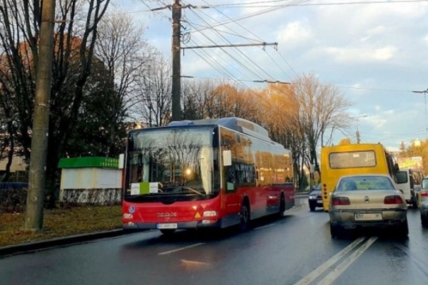 У Тернополі автобус №31 виїжджає за новим маршрутом