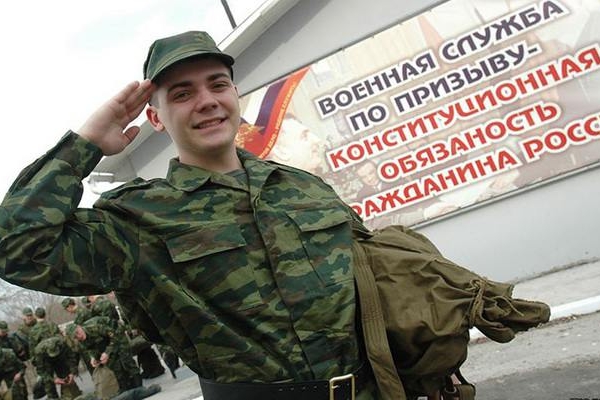 Сотні кримчан тікають від скреп, щоб не служити в армії Росії